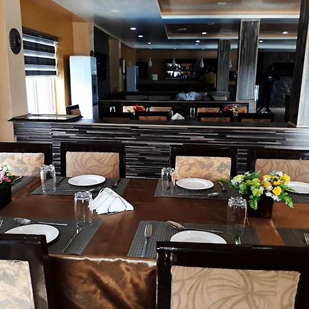 Aries Suites Лаґос Екстер'єр фото