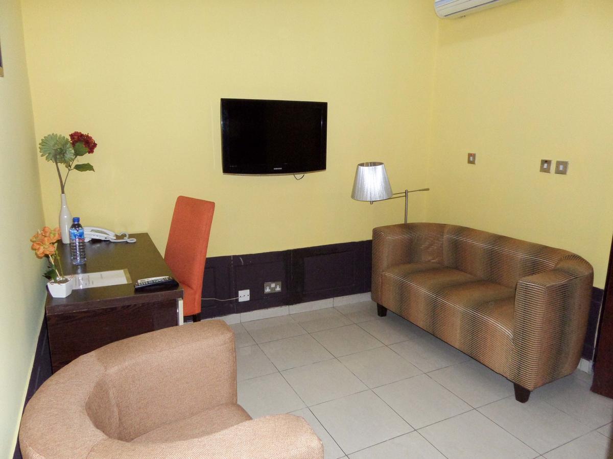 Aries Suites Лаґос Екстер'єр фото